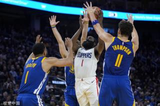 投入于赛场 投入于赛场