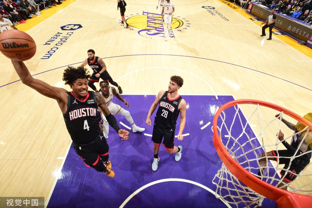 凭借着精湛 凭借着精湛